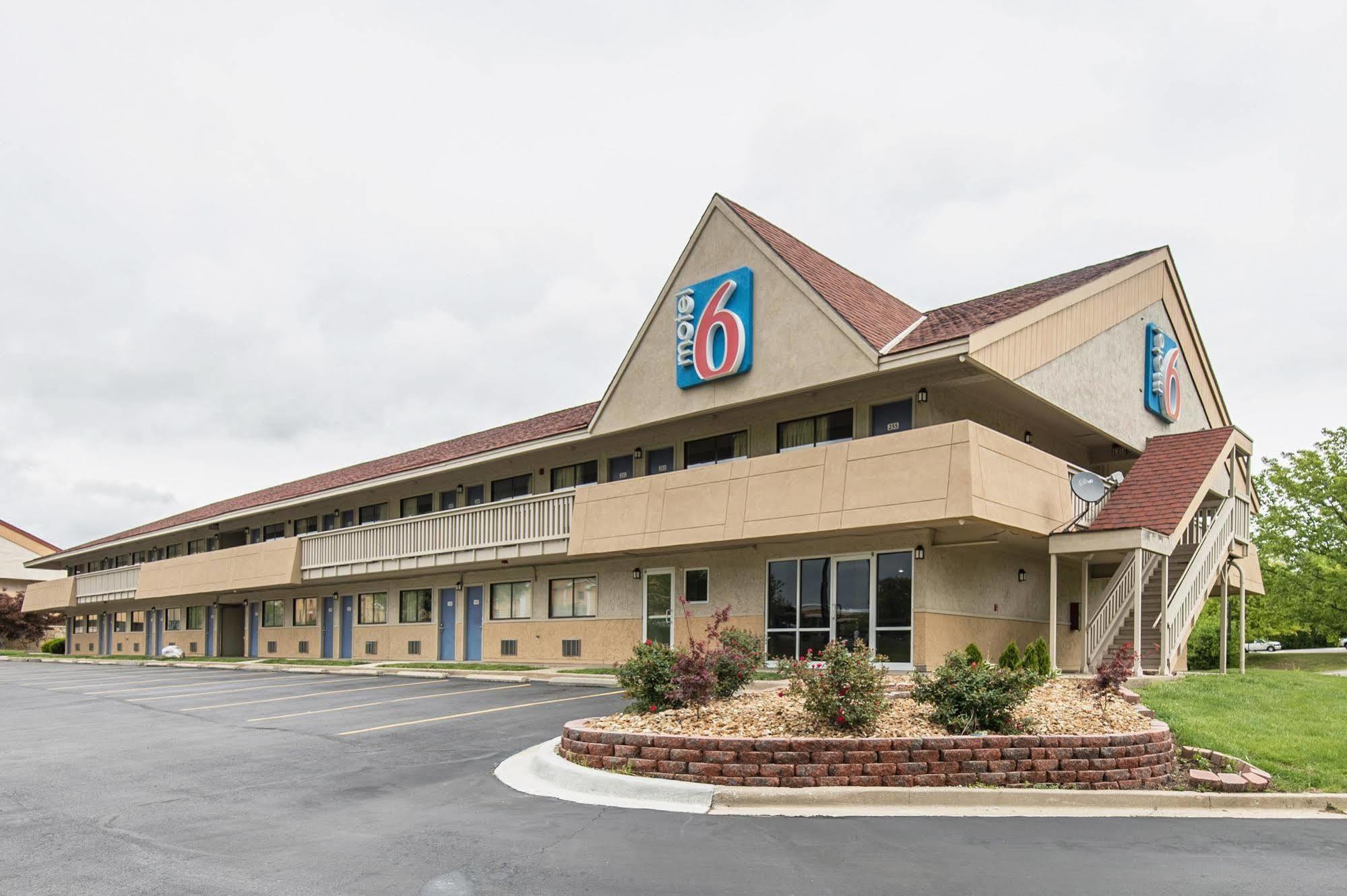 Motel 6-Overland Park, Ks Eksteriør billede