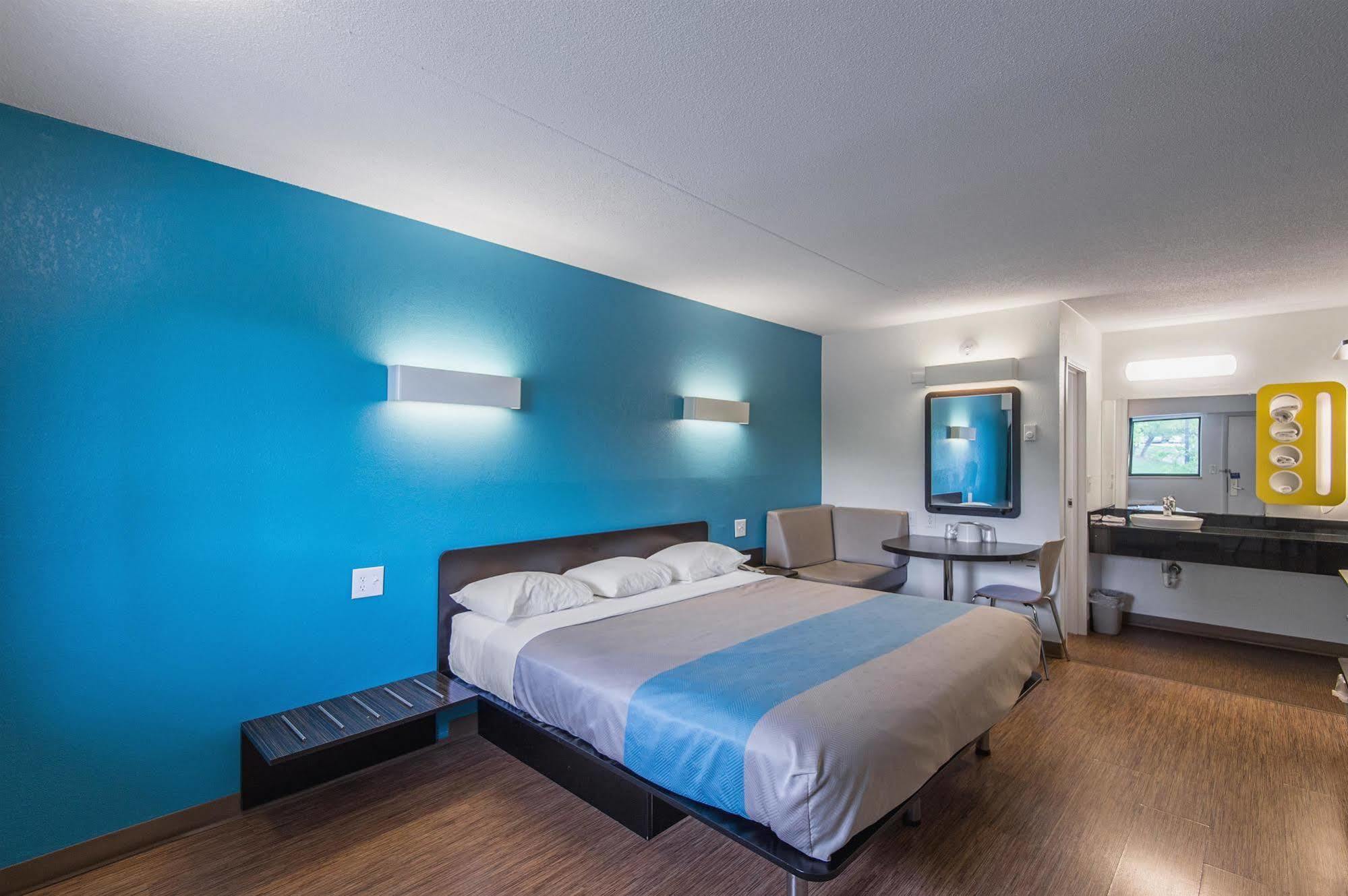 Motel 6-Overland Park, Ks Eksteriør billede