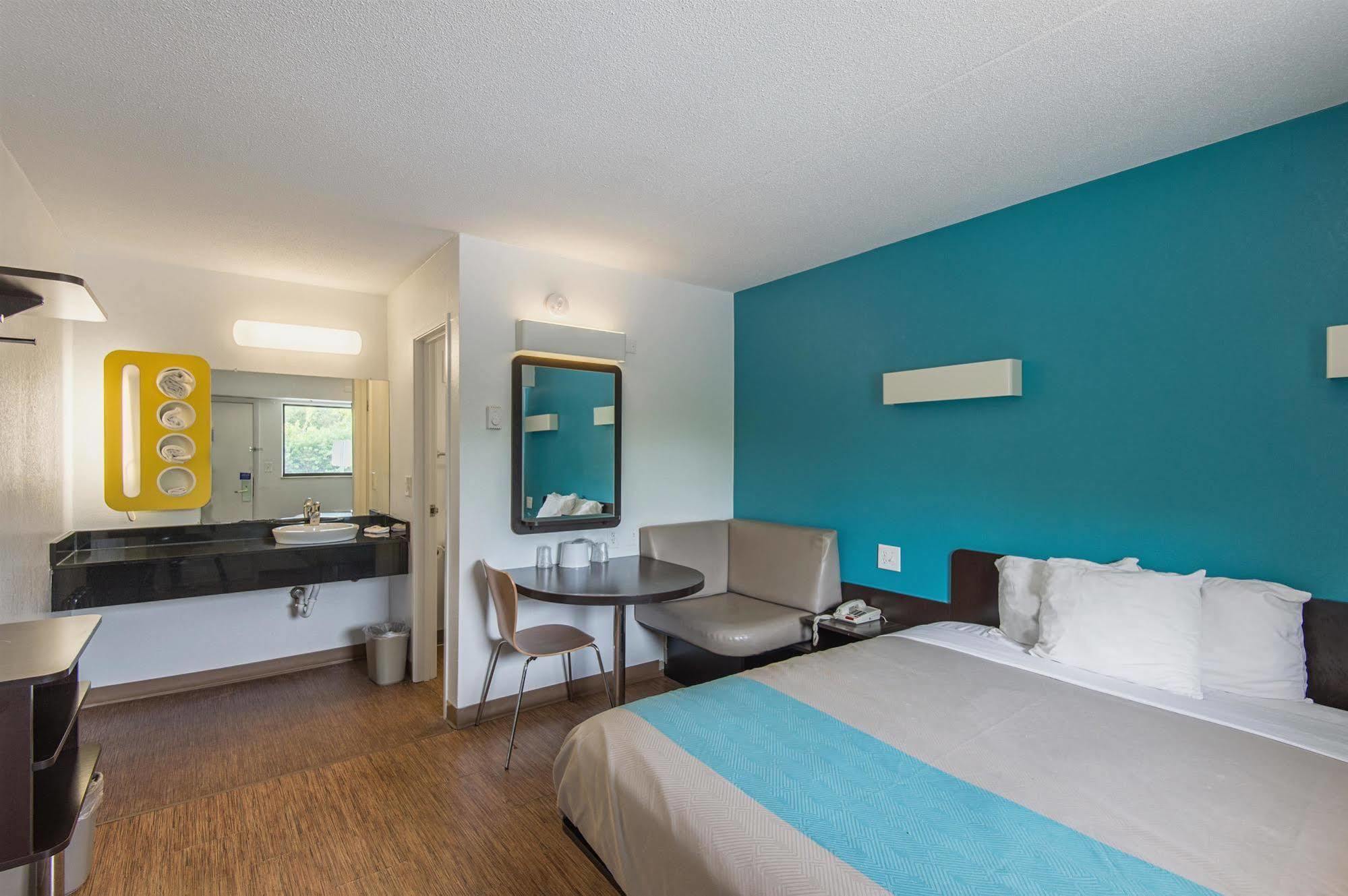 Motel 6-Overland Park, Ks Eksteriør billede